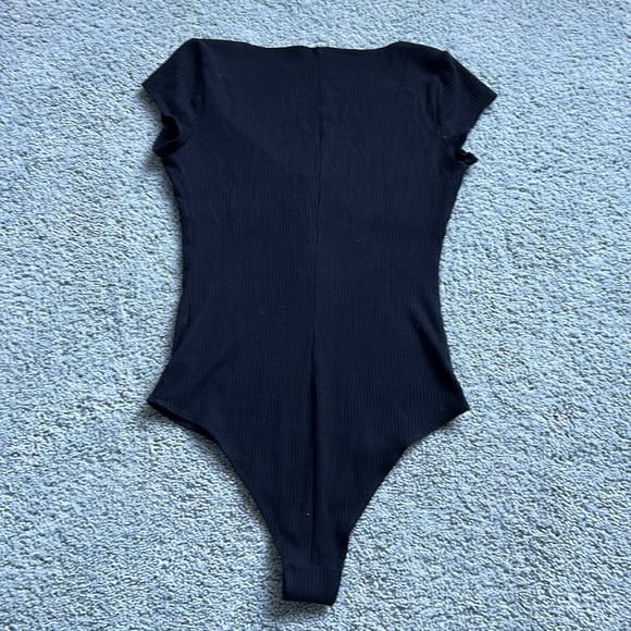 REFORMATION Marten Ribbed Knit Buttoned Bodysuit sz.S - Picture 11 of 11